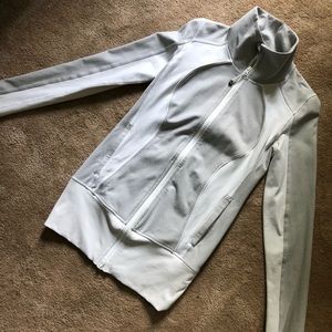 Lululemon jacket size 4